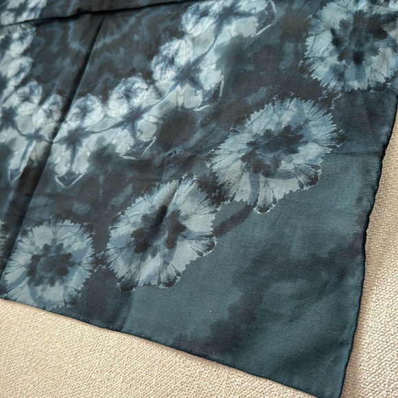 DIOR blue print bandana - Picture 5 of 6